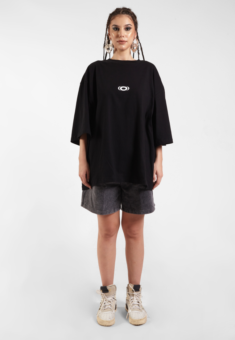 OCWA BE THE STRONGEST VERSION OF YOURSELF OVERSIZED BLACK TEE