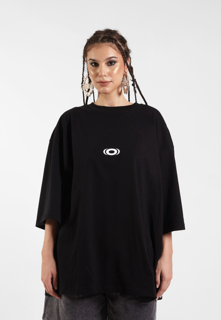 OCWA BE THE STRONGEST VERSION OF YOURSELF OVERSIZED BLACK TEE