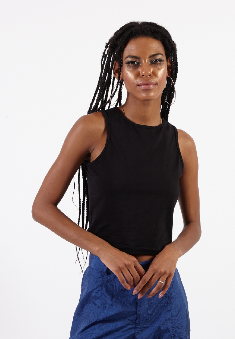 OCWA BASIC FITTED CROP BLACK TANK TOP