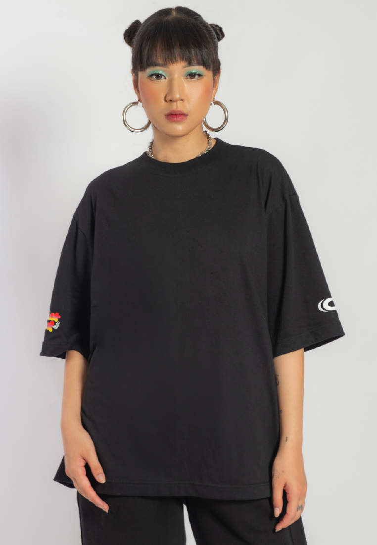 OCWA X REDMILLER GOT MY SWAG OVERSIZED TEE BLACK WOMAN