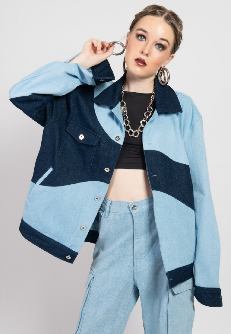 OCWA SONG OVERSIZED MULTI BLUE DENIM JACKET