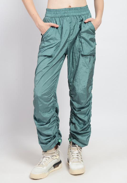 OCWA TREY FLARE PANTS PISTACHIO SAGE GREEN