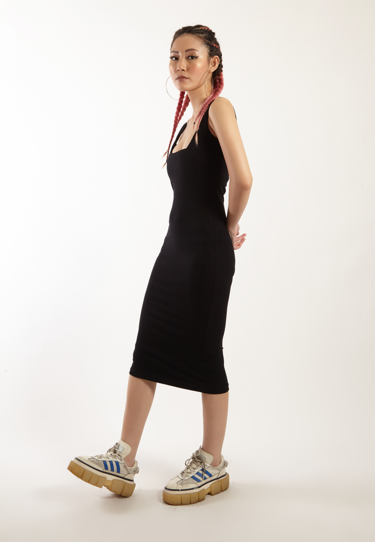 OCWA DONA SQUARE NECK FITTED SLEEVELESS KNIT DRESS BLACK