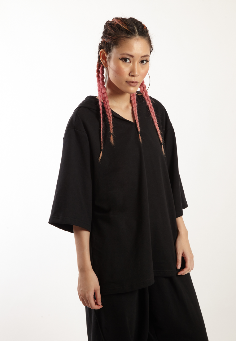 OCWA X VEDECI OVERSIZED BLAZE SHORT SLEEVE HOODIE BLACK WOMAN