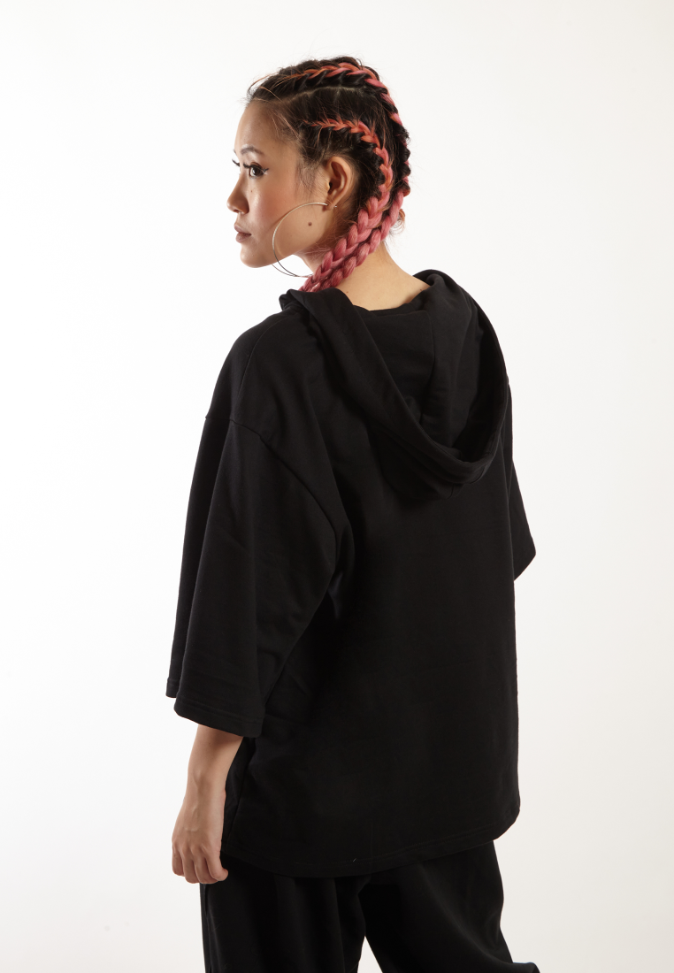 OCWA X VEDECI OVERSIZED BLAZE SHORT SLEEVE HOODIE BLACK WOMAN