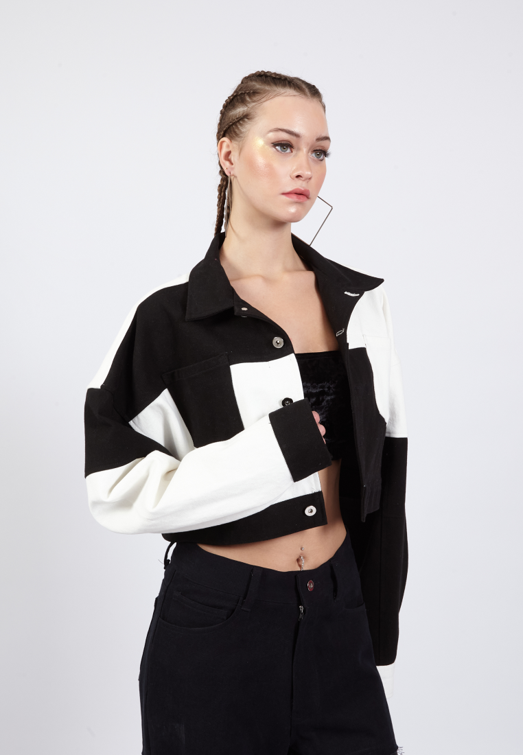 OCWA LENNON BLACK WHITE CROP DENIM JACKET